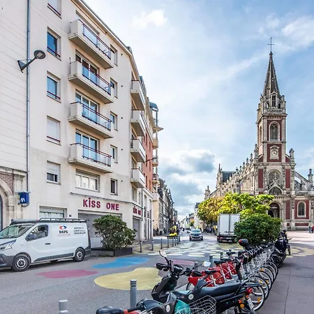 Chic Appart Avec Parking Au Centre-Ville Rouen Exterior photo